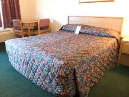 Americas Best Inn - Jacksonville Room photo